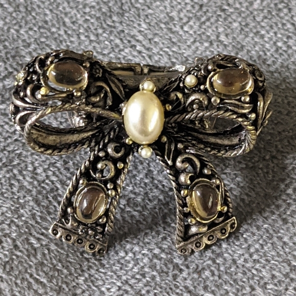 Oversized bow ring - Picture 1 of 2